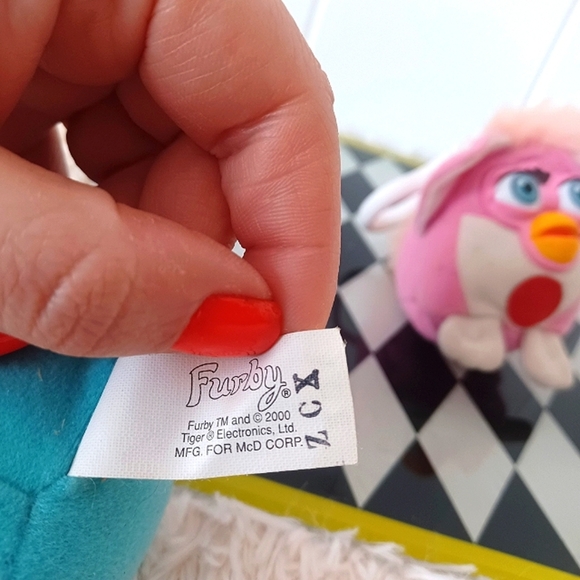 Vintage Furby Keychains - McDonald's - Picture 7 of 7